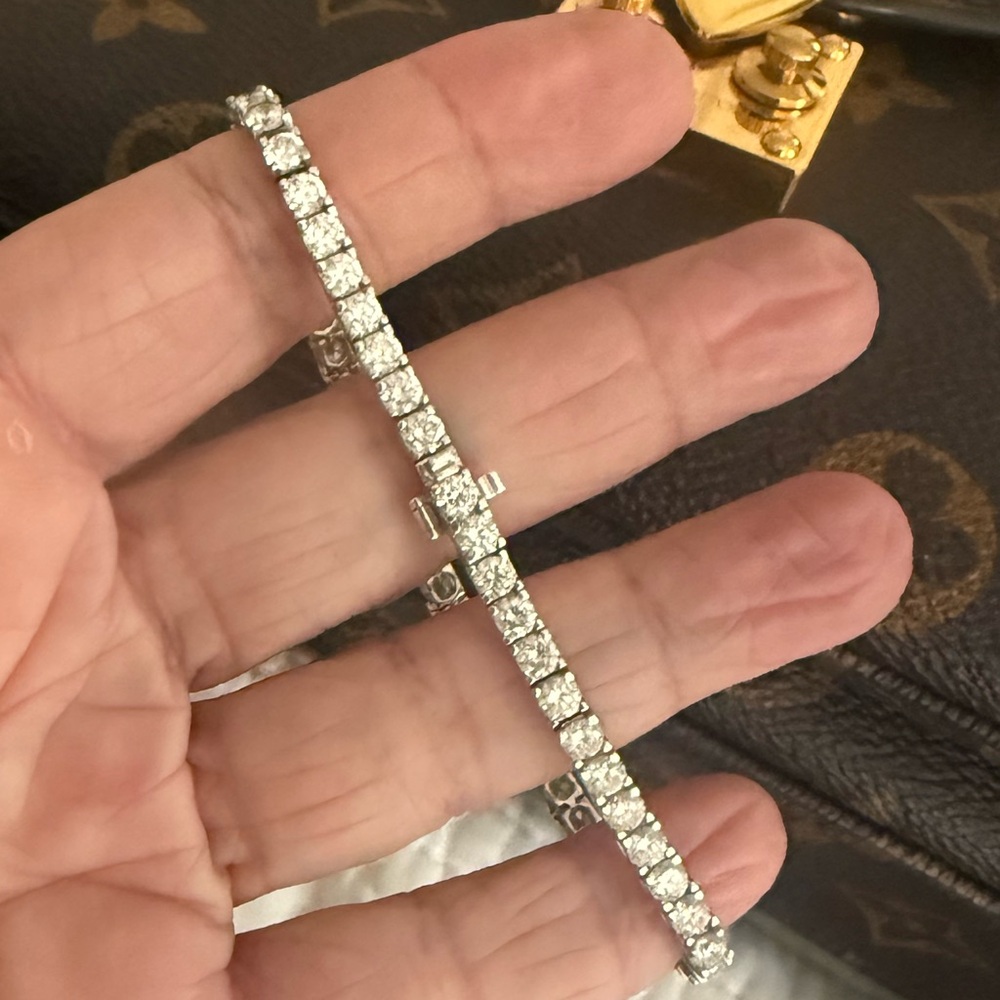 Elegant 14k lab identical diamond 7 carat Tennis Bracelet 7 inch.
